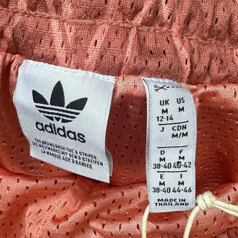 Adidas Hoop York City Basketball Shorts Medium IP6899 Pink  HYC 3 - Picture 7 of 12